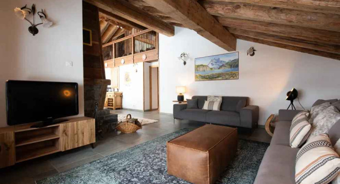 Chalet La Rocheure, Val D'Isere ski chalet, image 4